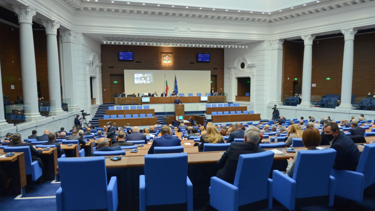 Парламентът реши да бъде създаден регистър на частните линейки