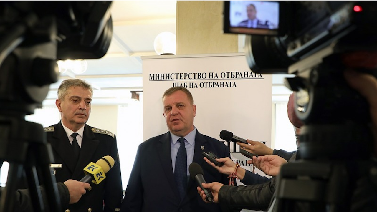 Министърът на отбраната ще посети гарнизон Асеновград