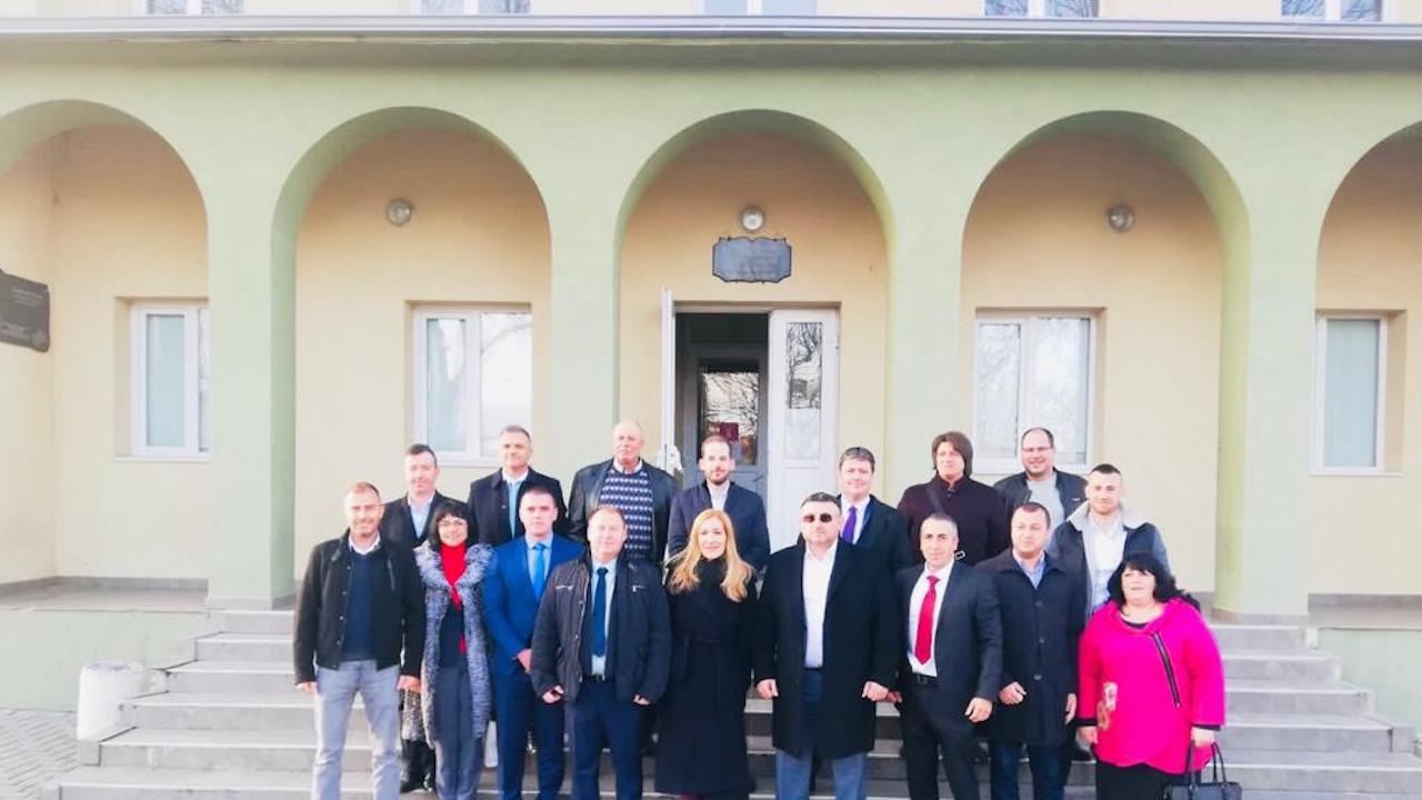 Младен Маринов в Ихтиман: Ще обновим пътната инфраструктура в района