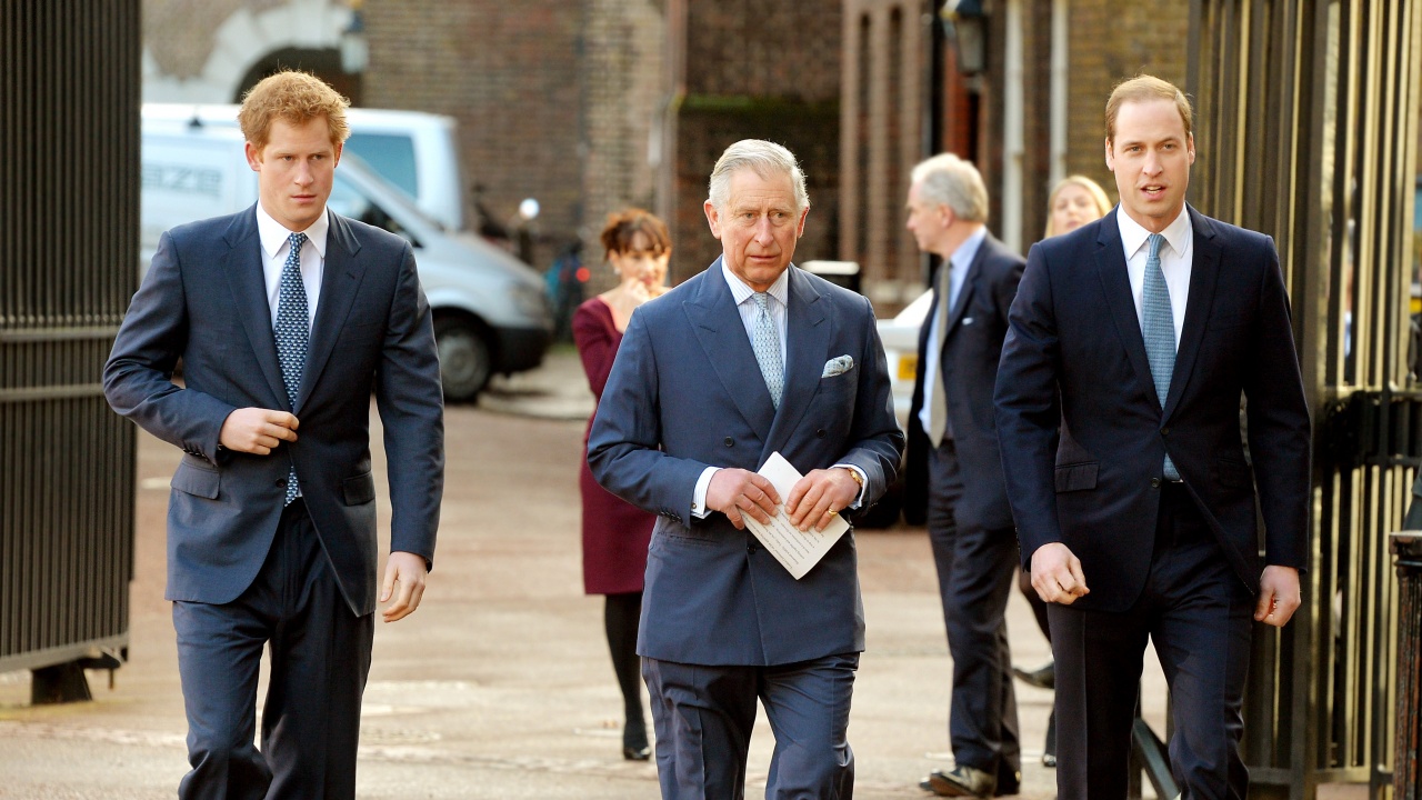 Принц Хари е говорил с брат си и с баща си след скандалното интервю