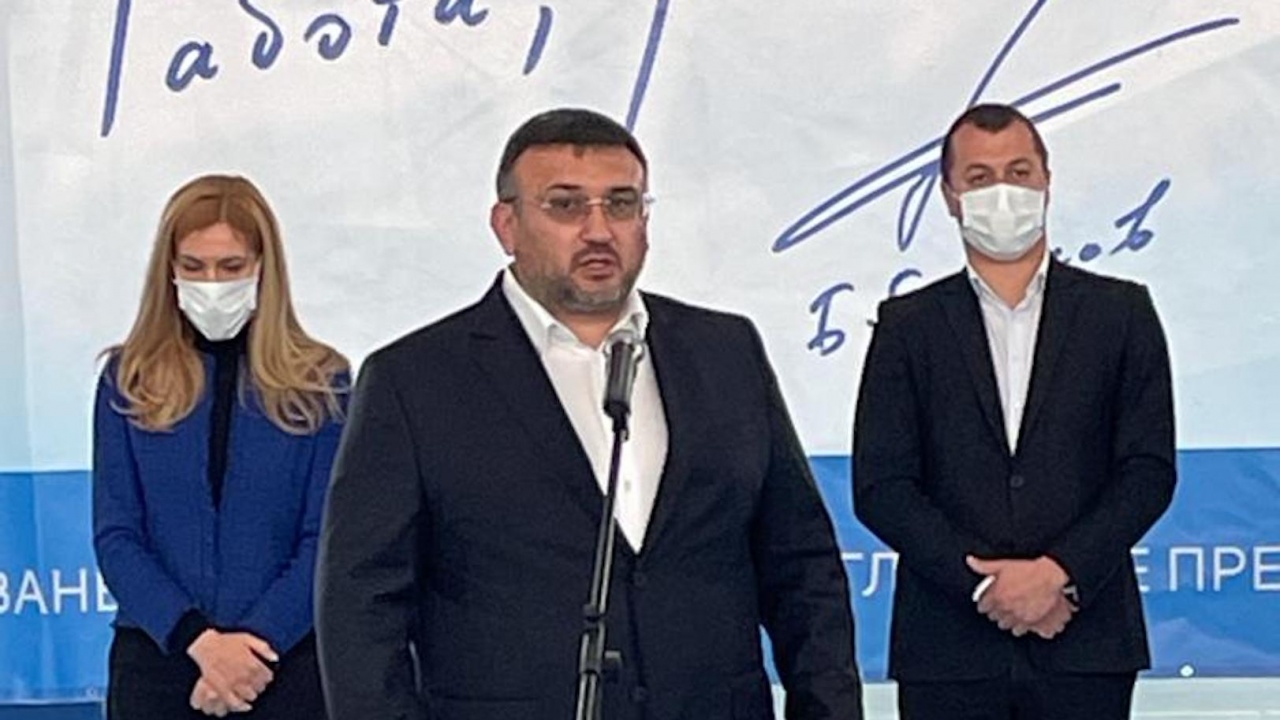 Младен Маринов и Николина Ангелкова представиха в Годеч листата на ГЕРБ-СДС за София-област