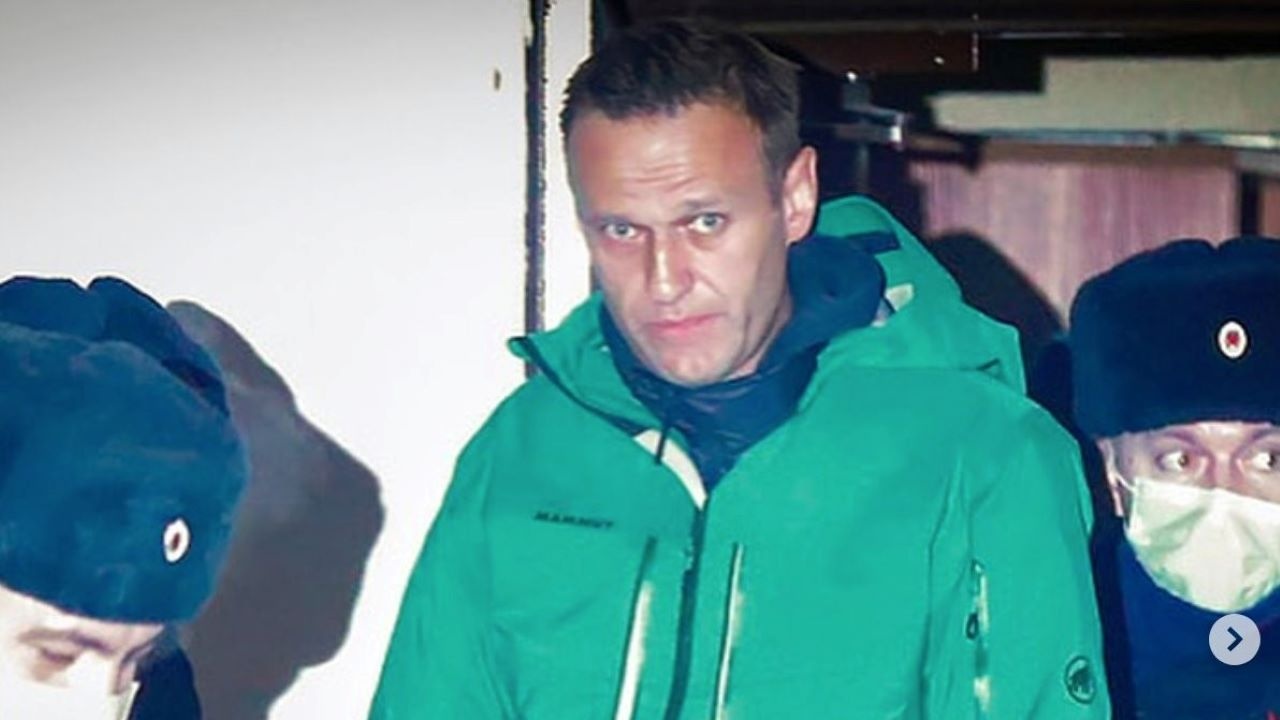 Навални сравни живота в наказателната си колония с този на имперски щурмовак от "Междузвездни войни"