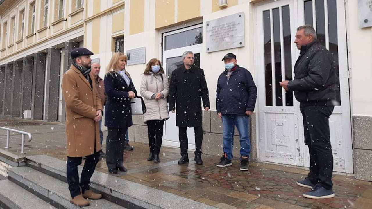 Кандидат-депутати от ГЕРБ-СДС в Сухиндол: АМ „Хемус“ е шансът за развитие на района, цените на имотите вече растат