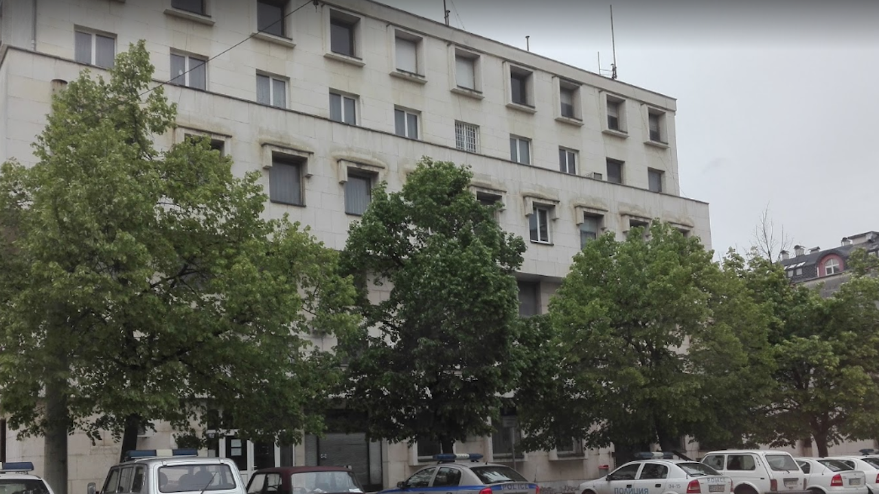 Община Павликени предостави компютърна техника за районните полицейски инспектори