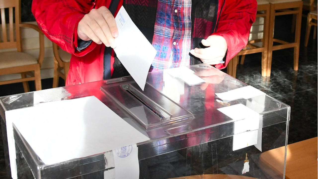 Нормално започна изборният ден в Пазарджишка област