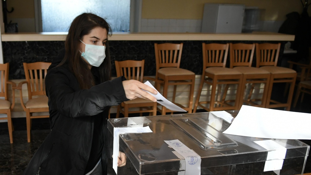 Избирателната активност към 17.00 часа e повече от 41% във Видинска област