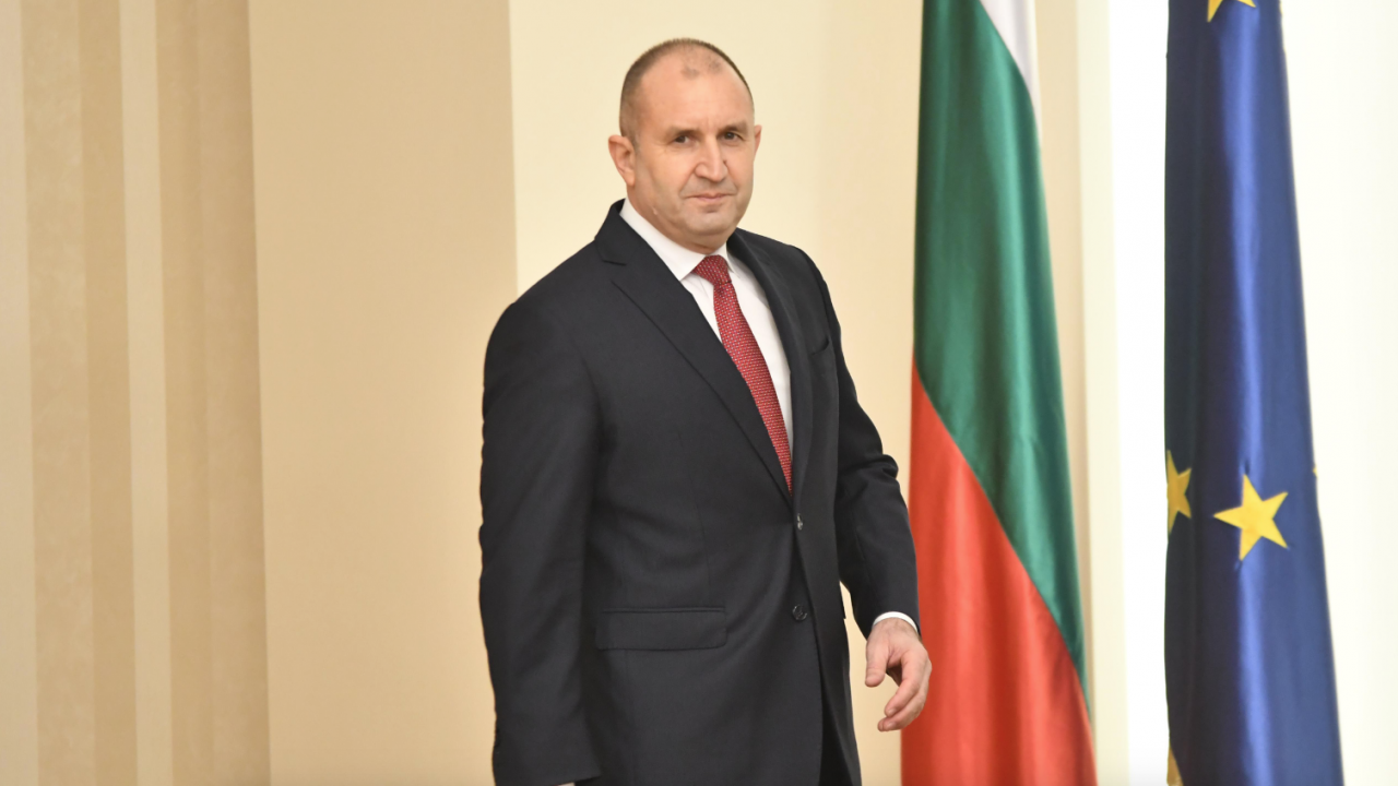 Румен Радев ще връчи почетен знак на президента на изявени медици и здравни специалисти