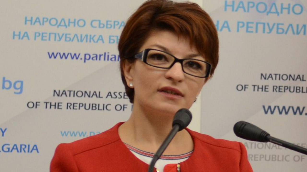 Десислава Атанасова: За да има стабилно управление, ГЕРБ ще подкрепи кабинет 