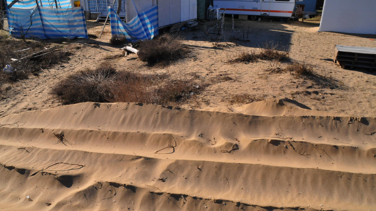 Окръжната прокуратура в Бургас разпореди проверка за разораването на плаж "Смокиня"