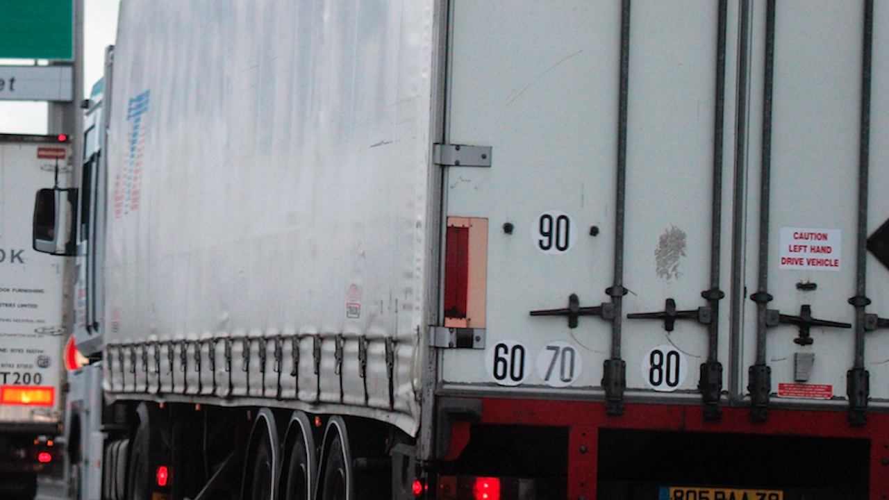 23 нелегални мигранти спрени в Румъния, част от тях в български камиони