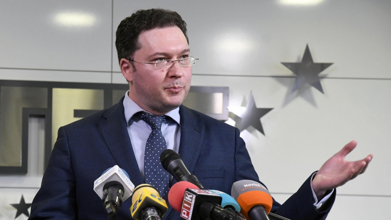 Георги Марков за преговорите за кабинет с ДБ: Митов, не те ли е срам? Унижавате Бойко!