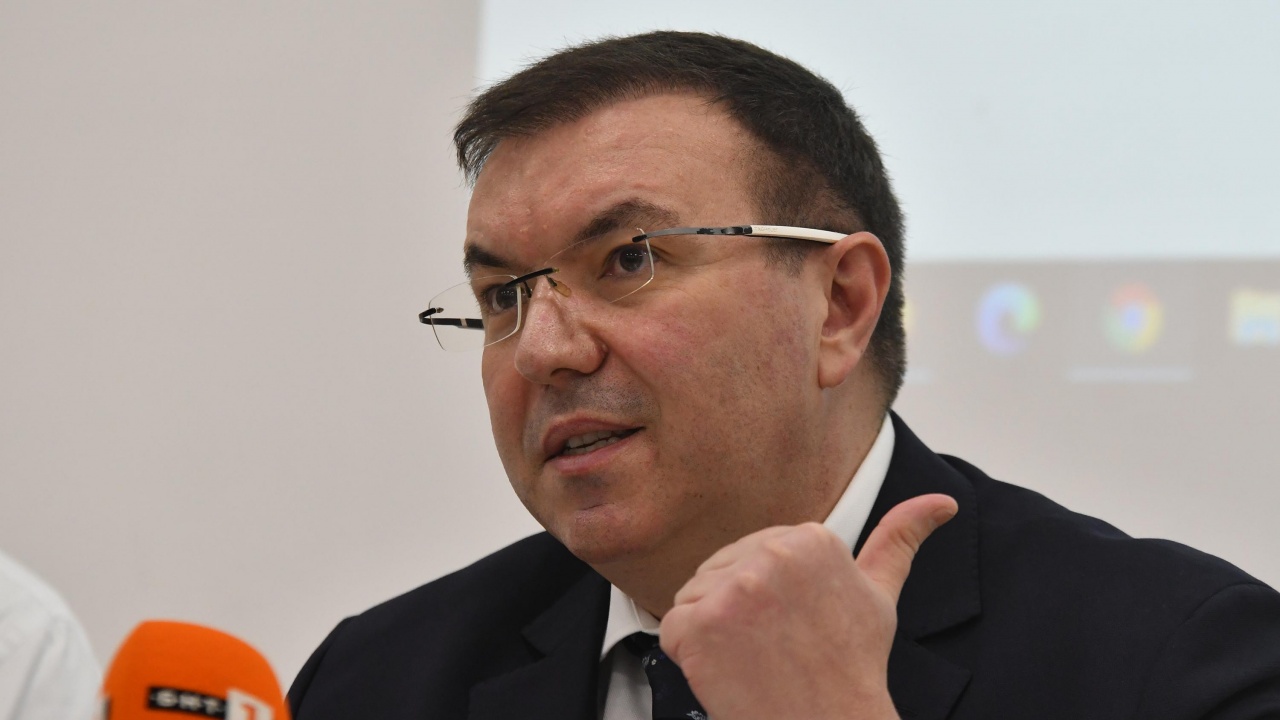 Изслушват проф. Ангелов в здравната комисия в парламента