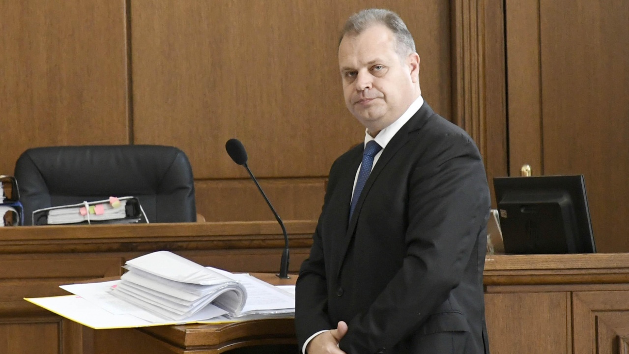 Нов опит за старт на делото срещу бившия шеф на АПИ Лазар Лазаров