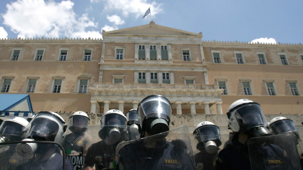Транспортът в Гърция е блокиран заради стачка 