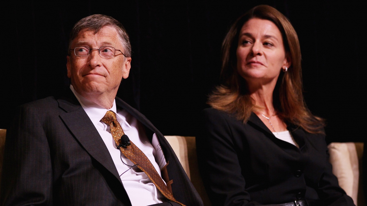 Бил Гейтс се развежда със съпругата си заради 36-годишна китайка?