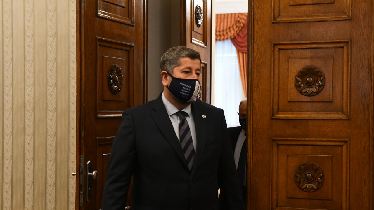 Христо Иванов към ГЕРБ: Да не би Борисов да се опасява от провал на изборите?