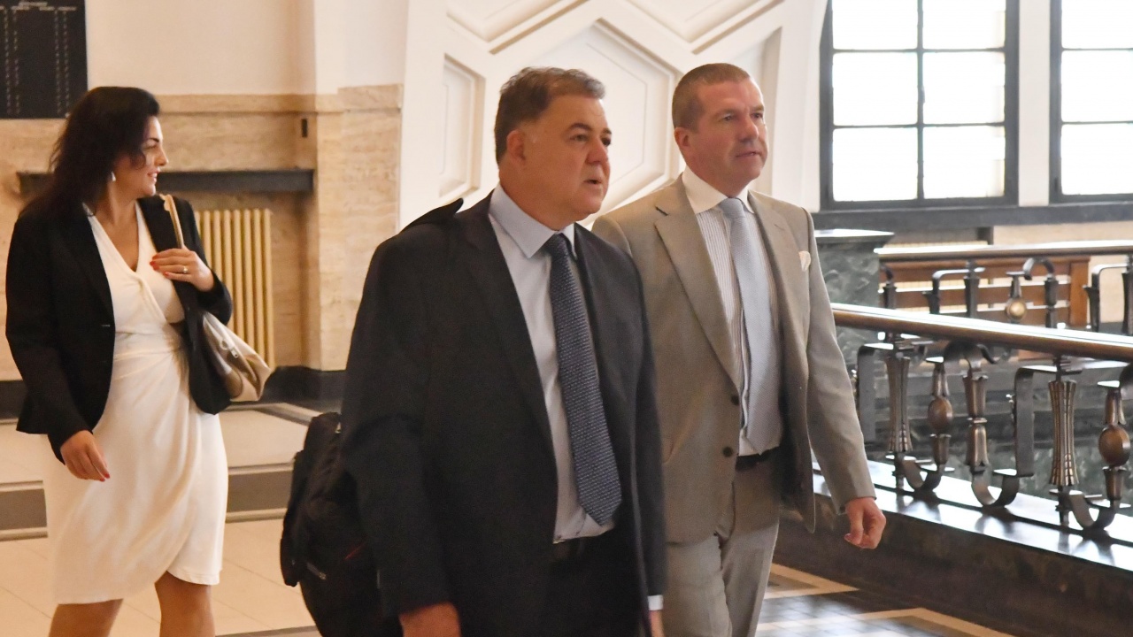 Николай Ненчев е окончателно оправдан за ремонта на МиГ-29