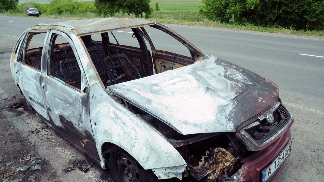 Трагедия: Кола се запали в движение и уби баща на малко дете 