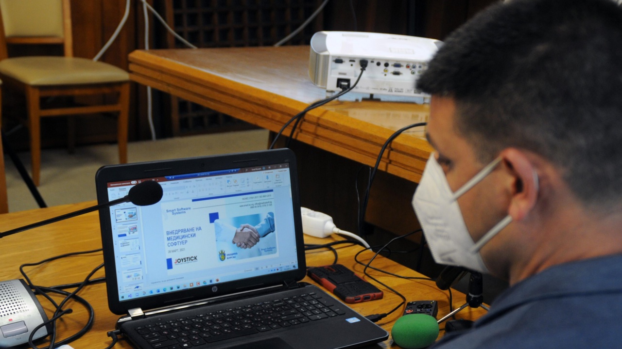 Децата, посещаващи градини и училища в Бургас, вече имат електронни здравни досиета