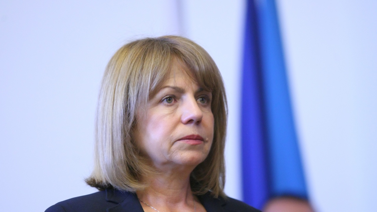 ДБ и БСП в СОС поискаха оставката на кмета Фандъкова, тя им отговори 