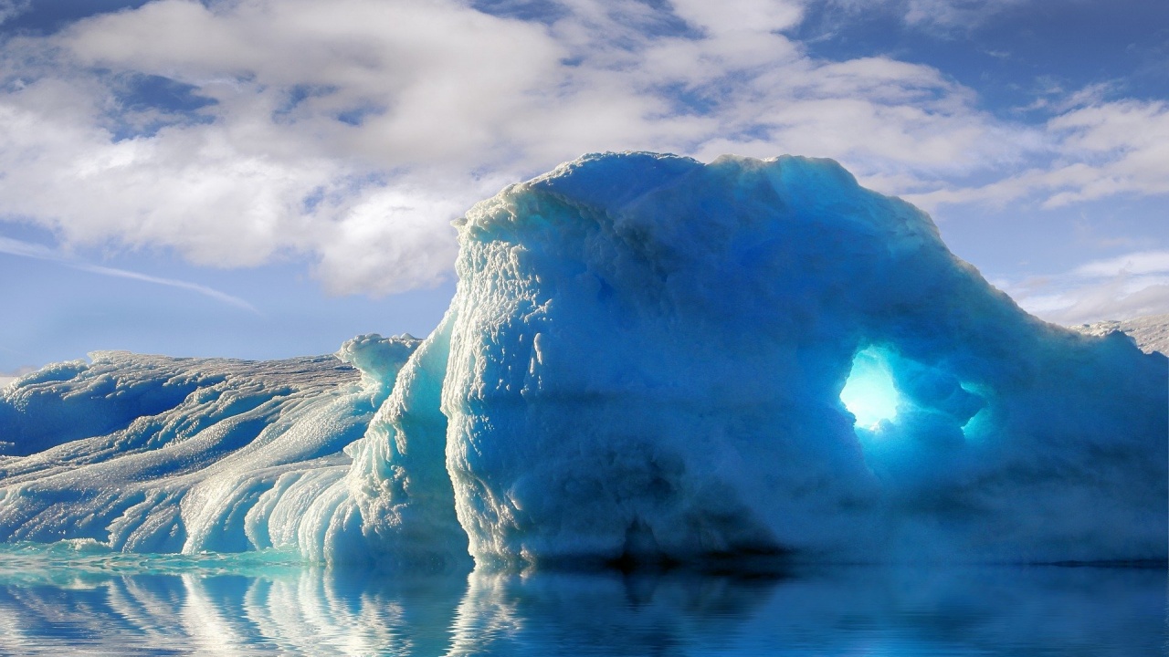 Най-големият айсберг в света се е откъснал от Антарктика 