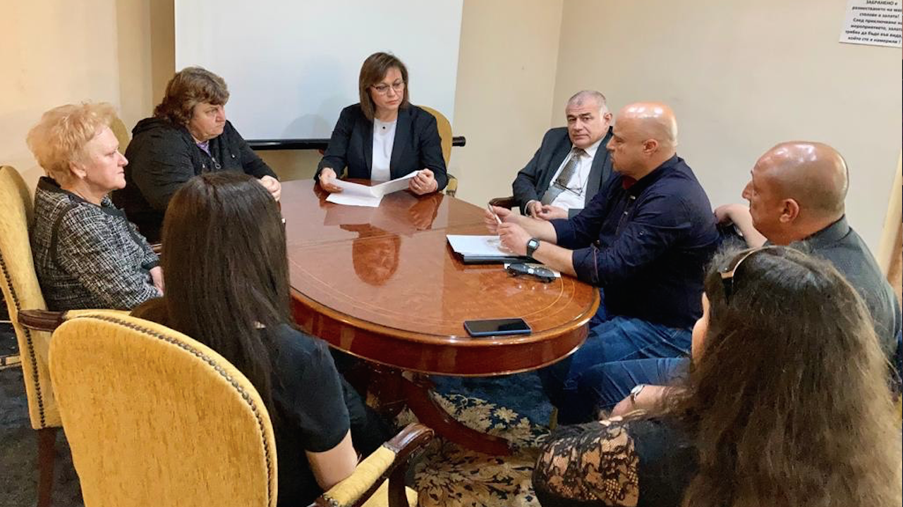 Нинова с апел към министър Кацаров