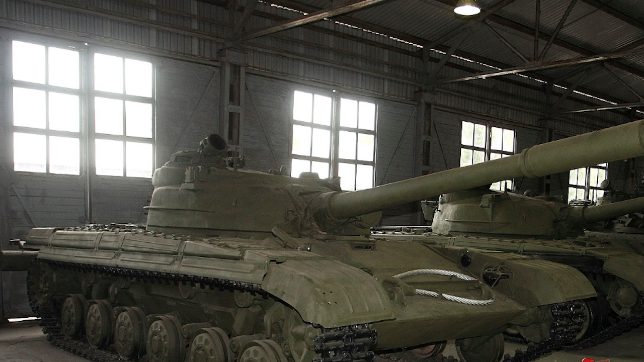 Русия дари на Сърбия 30 танка Т-72 и бронирани машини