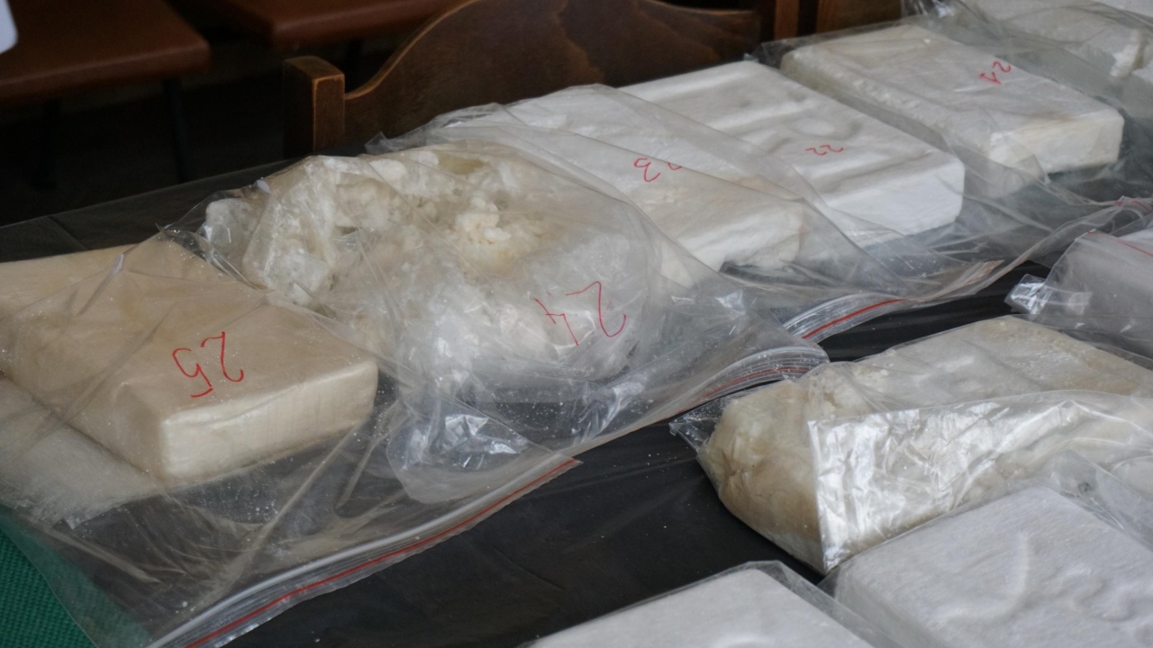 Морето изхвърли кокаин за около 113 млн. долара на плажа в Съсекс