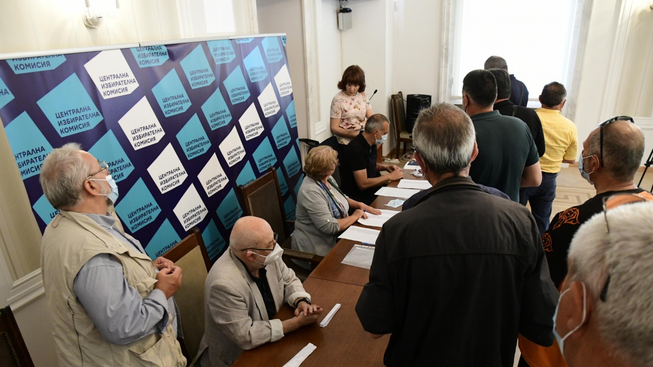 ЦИК заличи регистрациите на още три партии за вота 