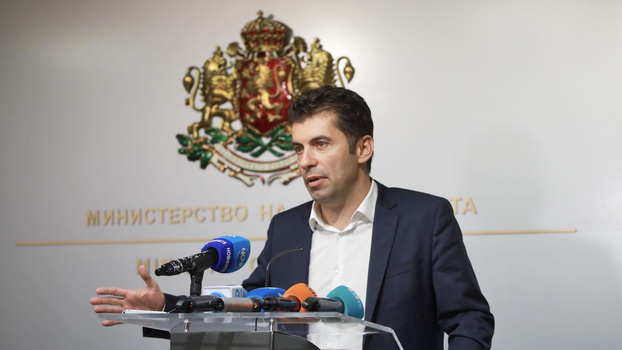 Кирил Петков: Чуждестранните инвестиции и износът ще изведат икономиката от кризата 
