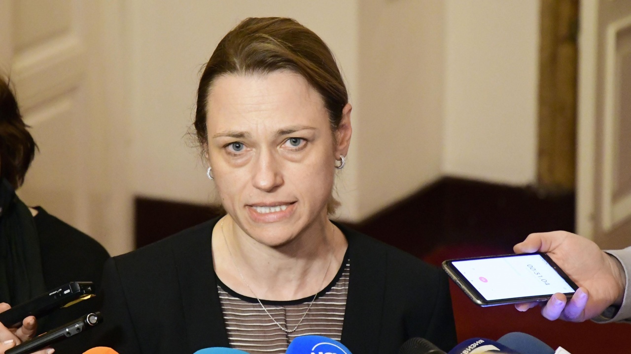Ива Митева ще води листата на "Има такъв народ" в Разград