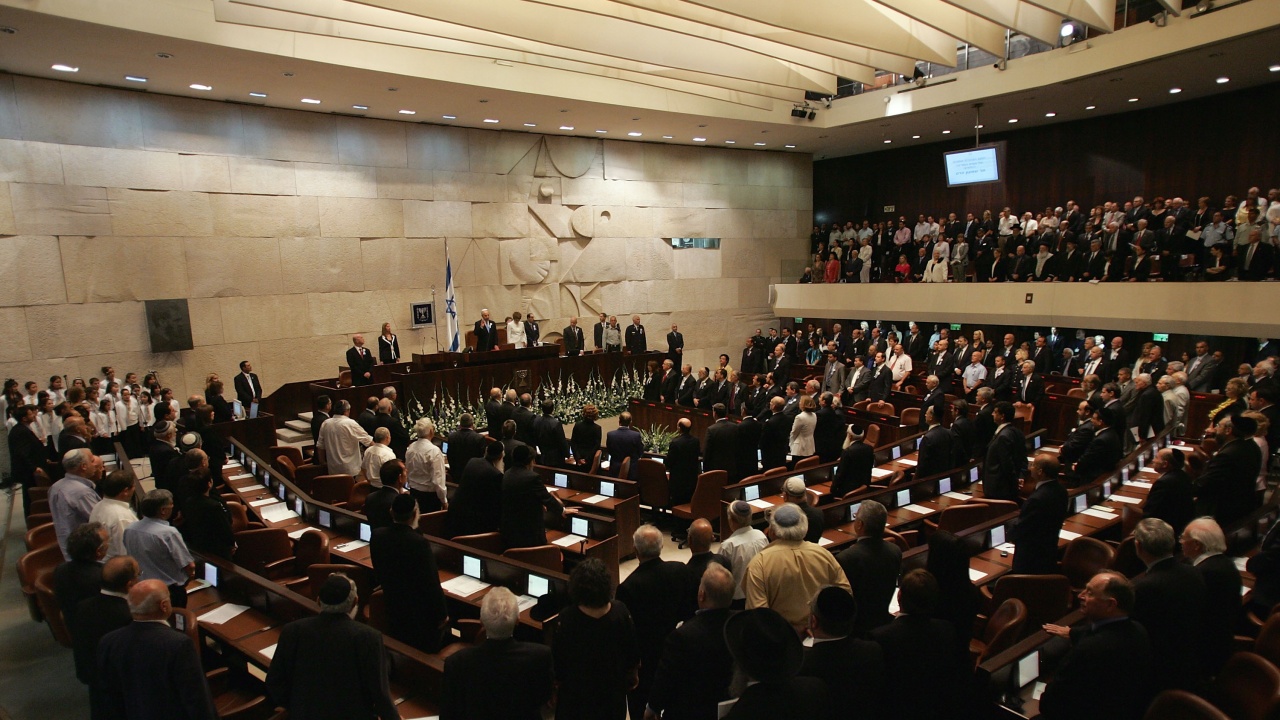 Парламентът на Израел гласува новото правителство най-късно на 14-и юни