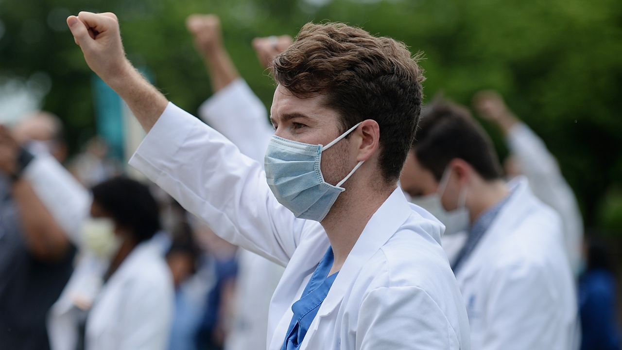Масова стачка на медицински персонал в Нова Зеландия 