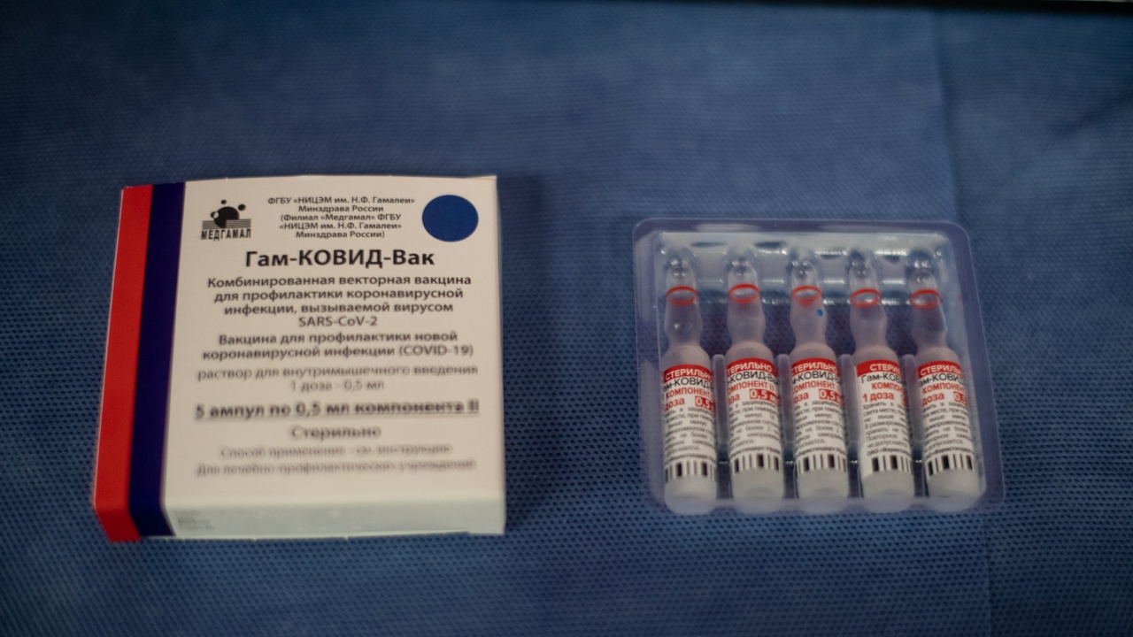 Украйна няма да допуска в страната ваксинираните със "Спутник V", ако нямат отрицателен тест за коронавирус