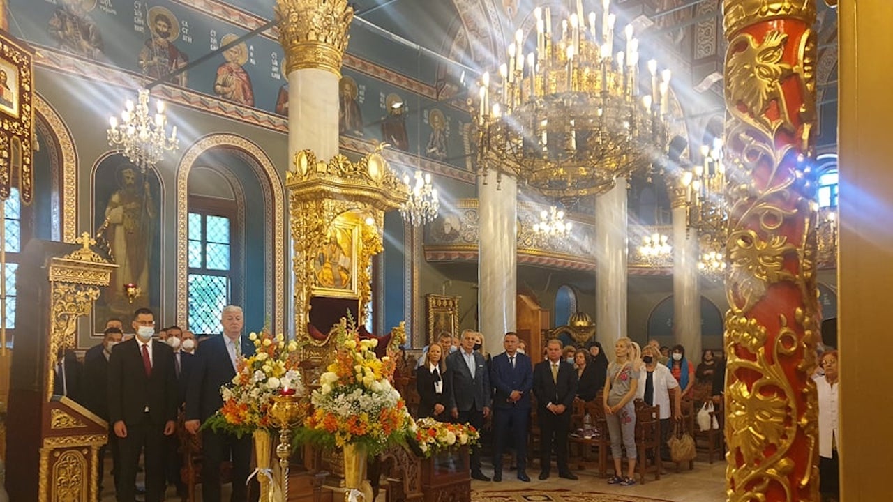 ГЕРБ-СДС откри предизборната си кампания в Пловдив с молебен