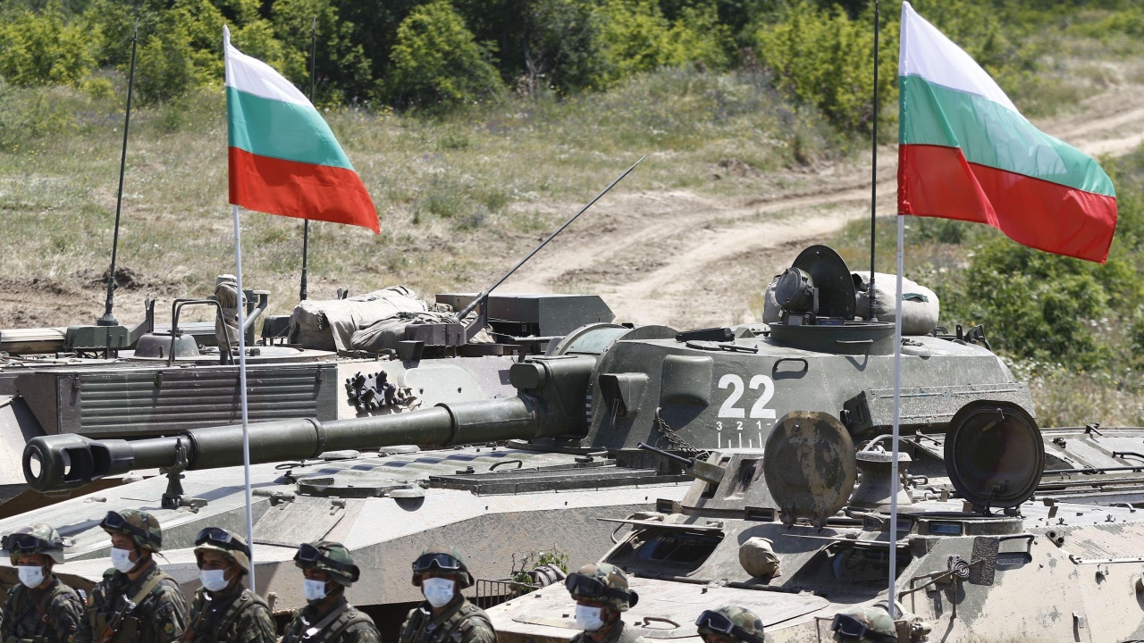 НАТО очаква България да похарчи за отбрана тази година 1,56 на сто от БВП