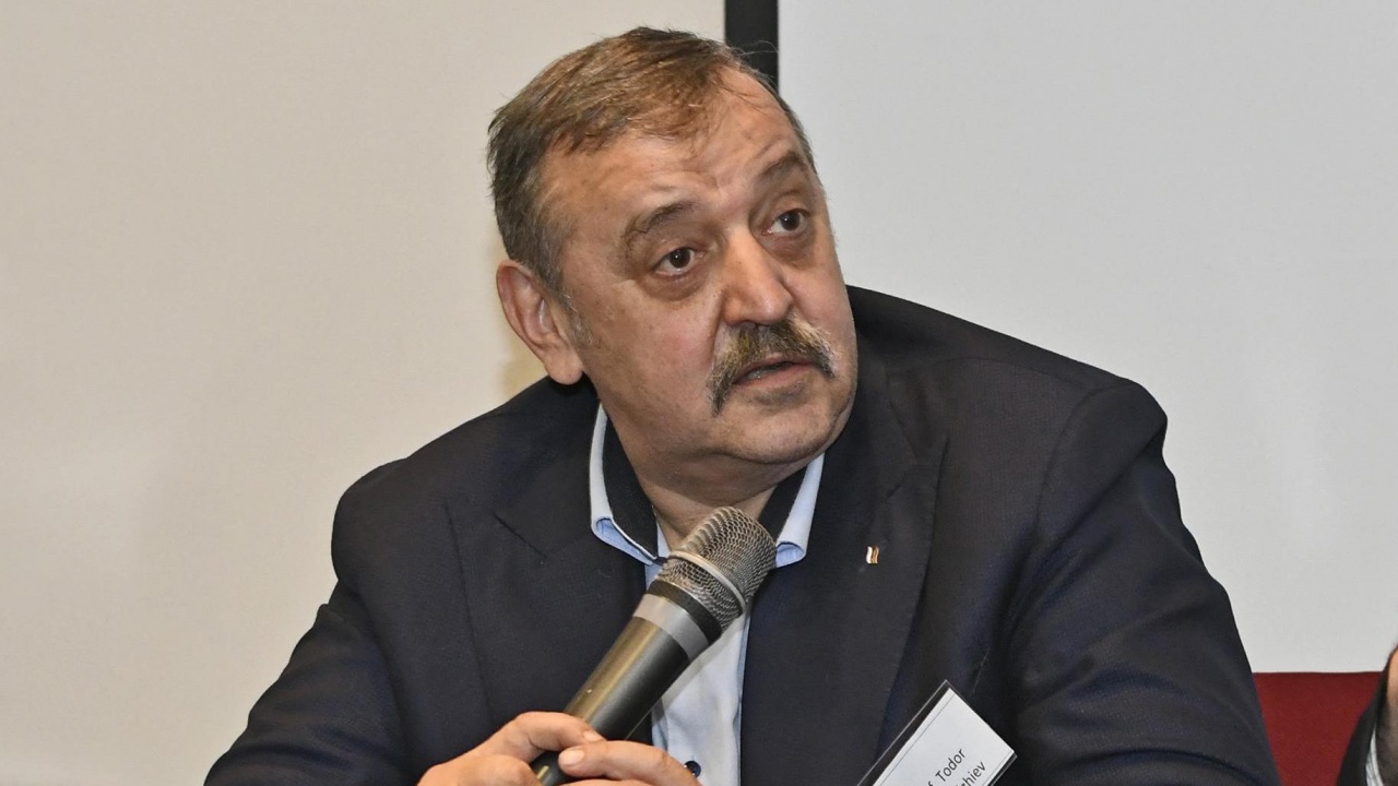 Проф. Кантарджиев: Държавните структури в здравеопазването имат нужда от закрила