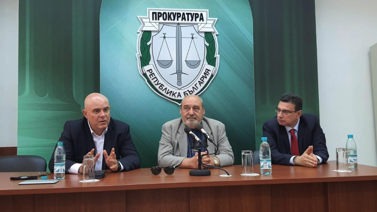 Гешев проведе работни срещи с магистрати от Апелативна, Окръжна и Районна прокуратура-Бургас