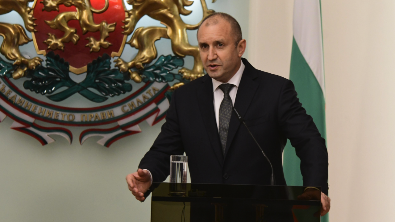 Радев: България очаква преки ползи от бъдещите съвместни отбранителни проекти на НАТО