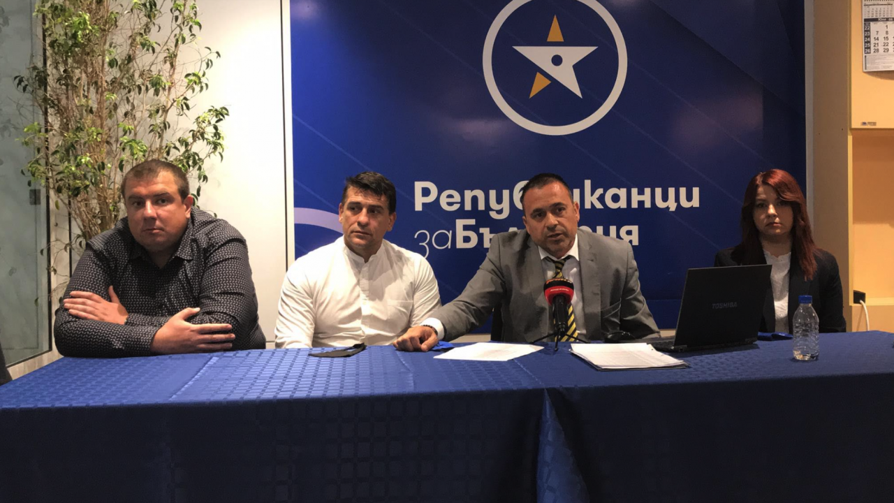От "Републиканци за България" - Варна обявиха официално листата си с кандидати за депутати