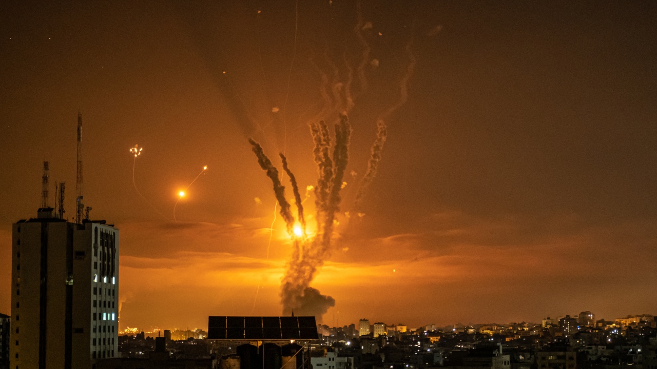 Израел нанесе отново въздушни удари в Газа