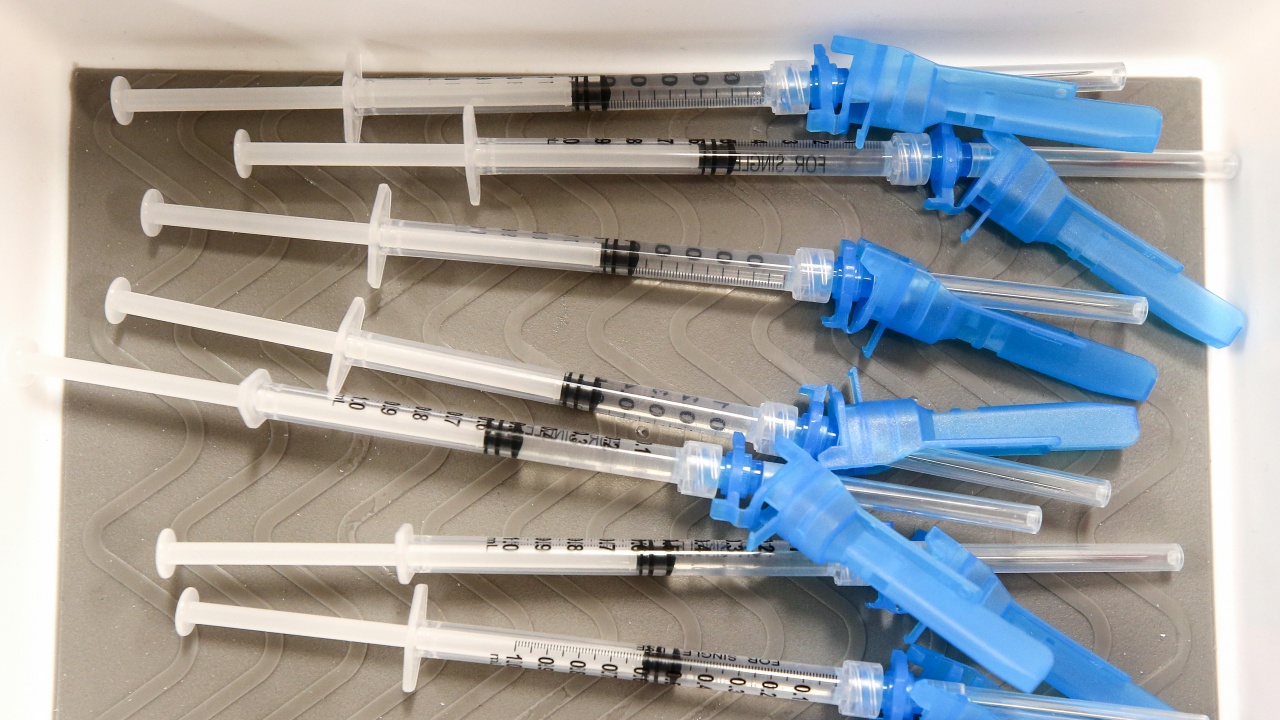Австрия ще предостави един милион дози COVID ваксини на Западните Балкани