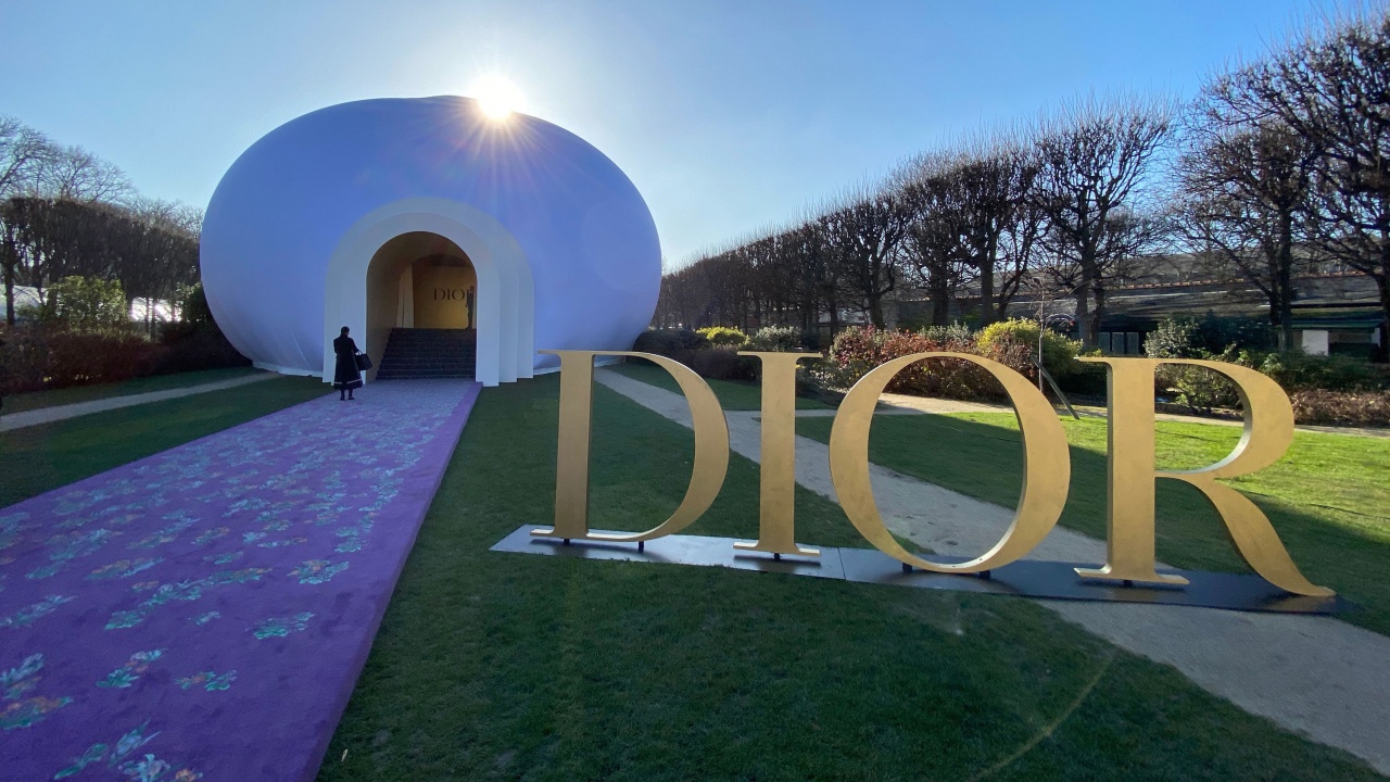 Българка дефилира на ревю на "Dior"