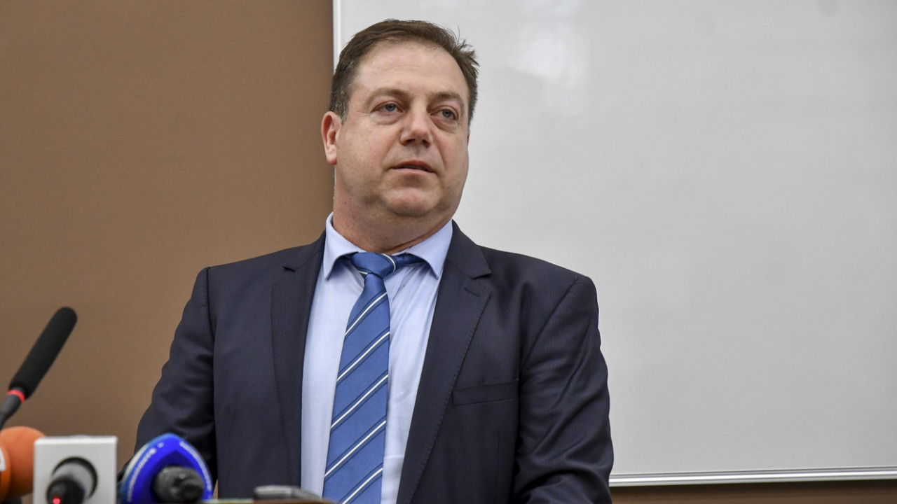 Шефът на БЛС: Има предпоставки да се притесняваме от нова Covid вълна заради делта варианта на вируса