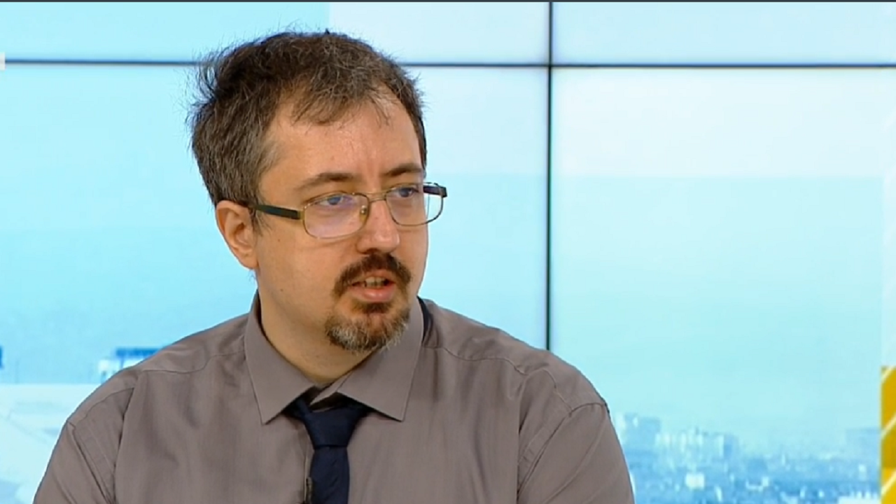 Лъчезар Томов: Колективен имунитет без ваксиниране е химера