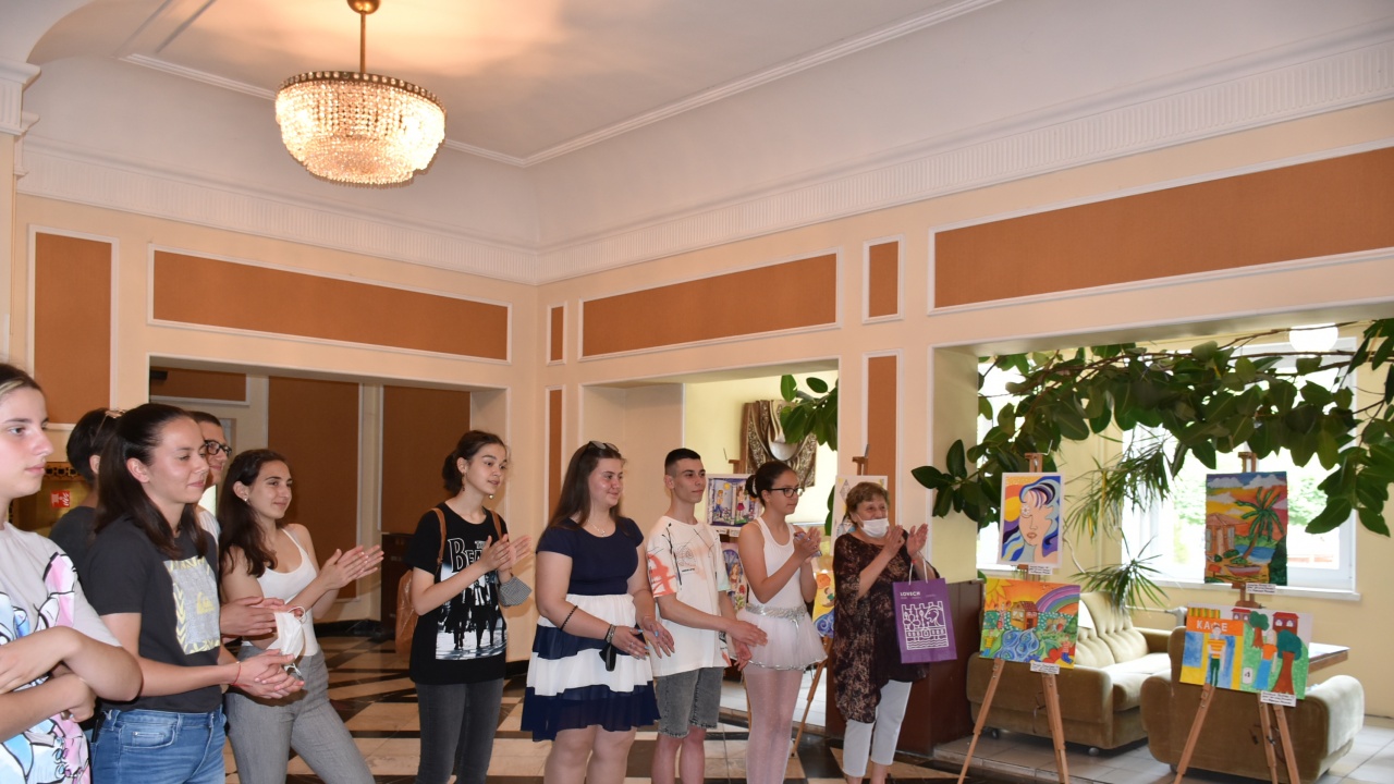 „Вечер на таланта“ с участието на младите художници се състоя в Ловеч