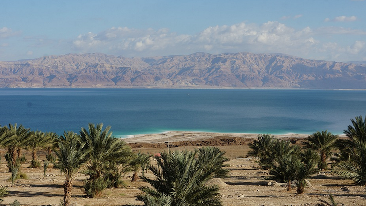 Учени намериха в Мъртво море минерал, откриван досега само в метеорити 