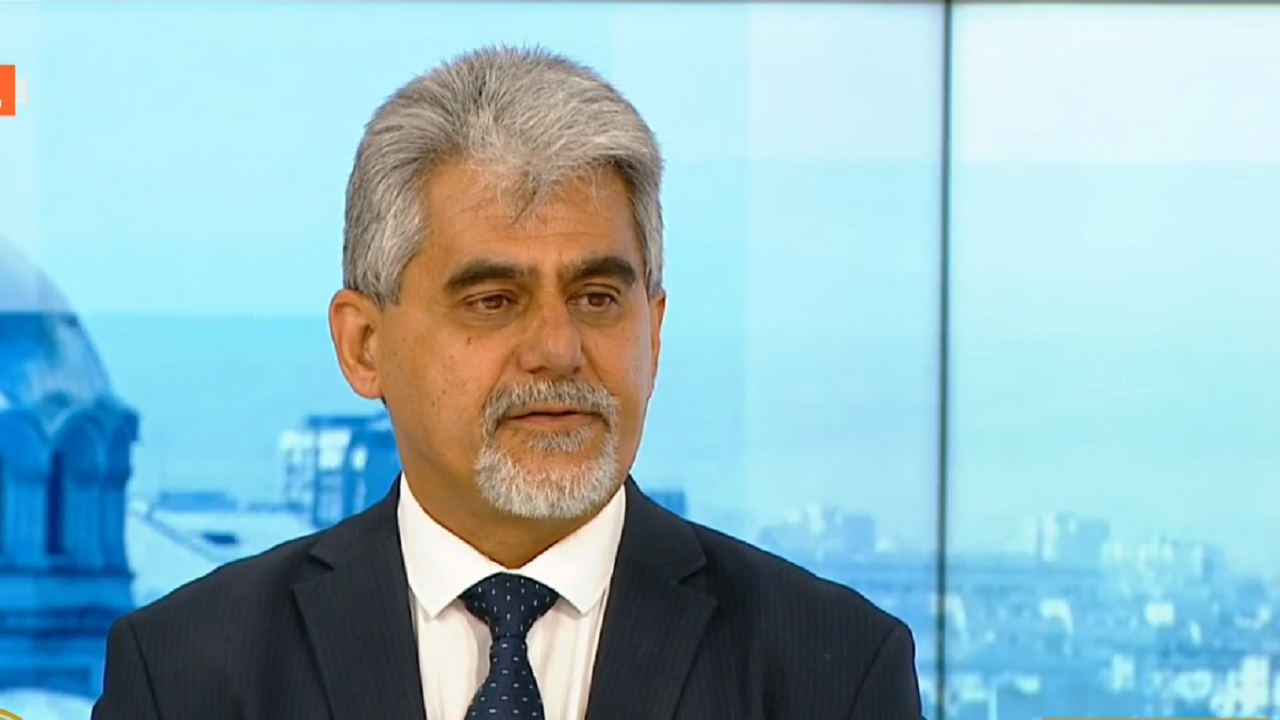 Доц. Милен Михов: Очевидна е сделката между "партиите на промяната" и ДПС