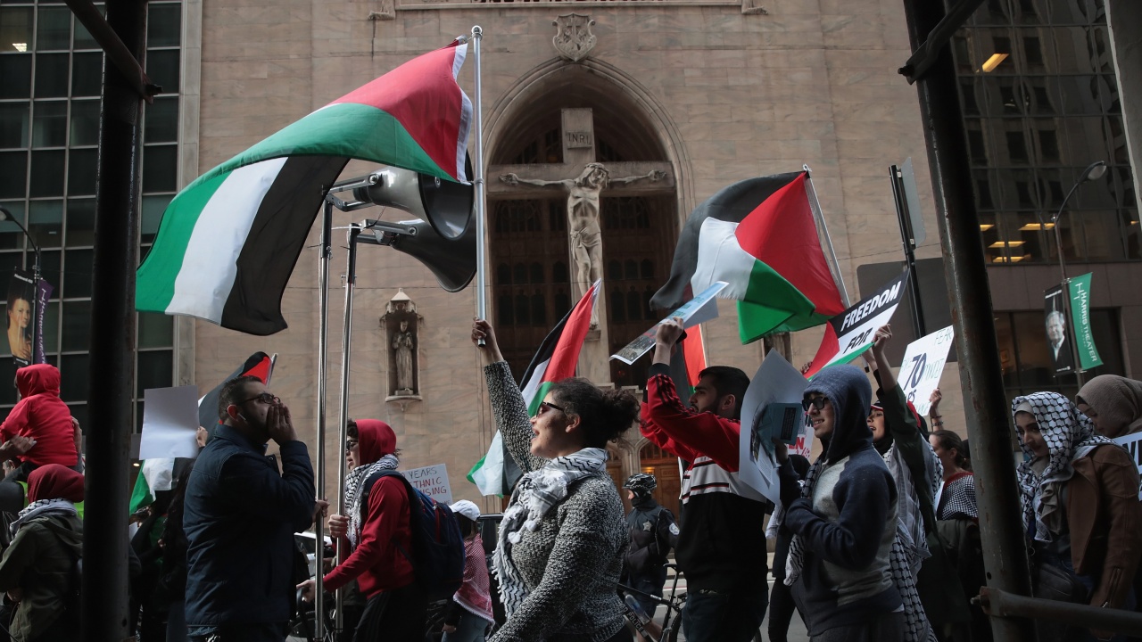 Почина палестинският активист, критик на президента Абас