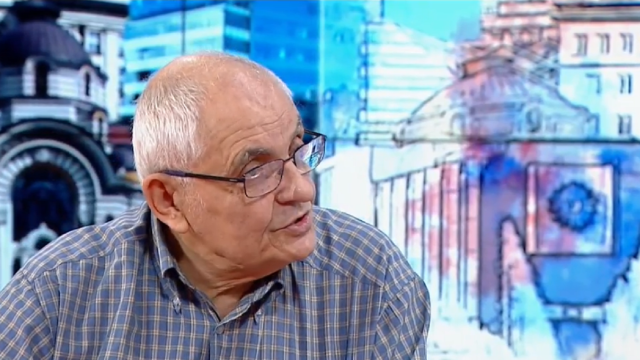 Димитров от ЦИК: Това ли е 21 век? Да учим 80-годишни да работят на машина?